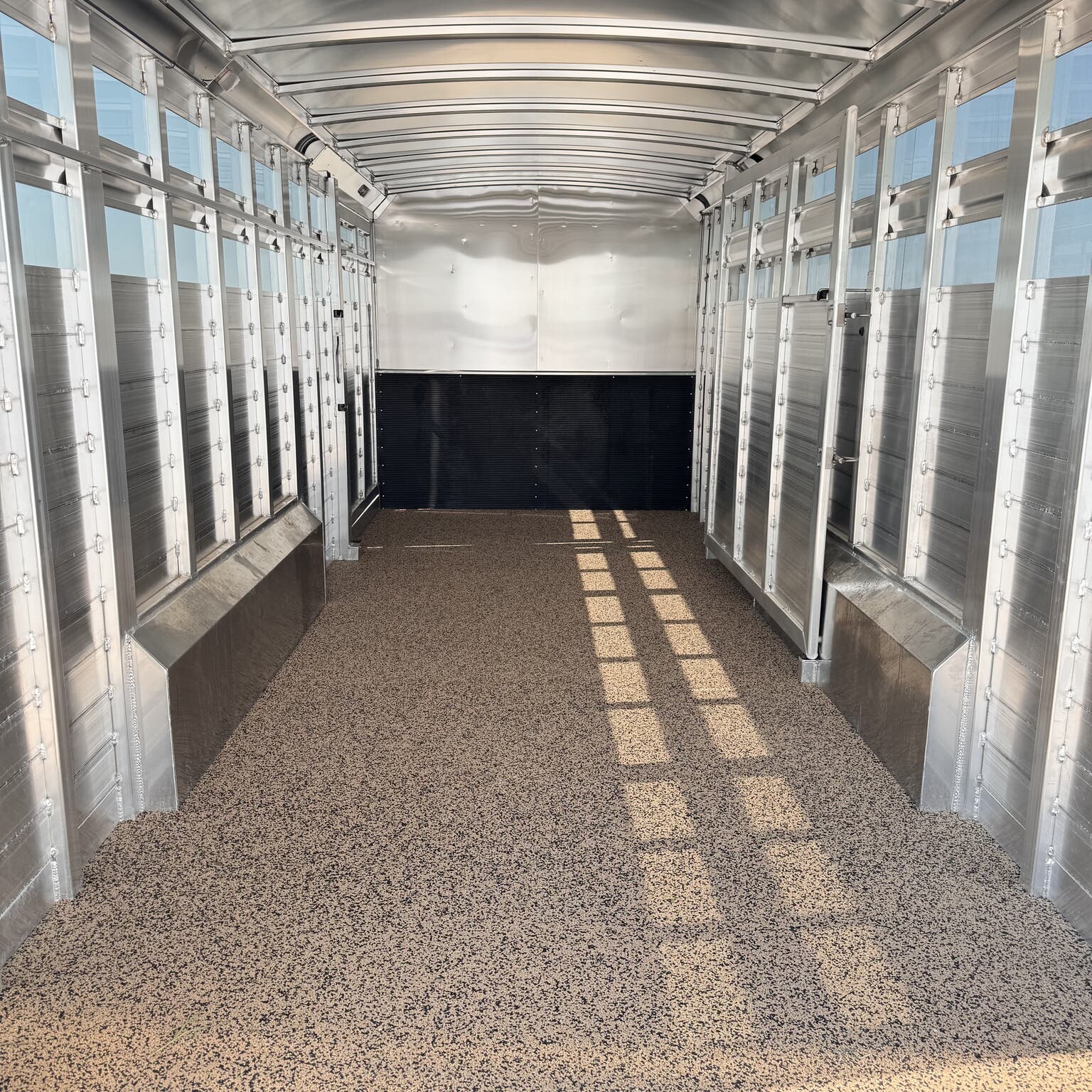Trailer Photo 19