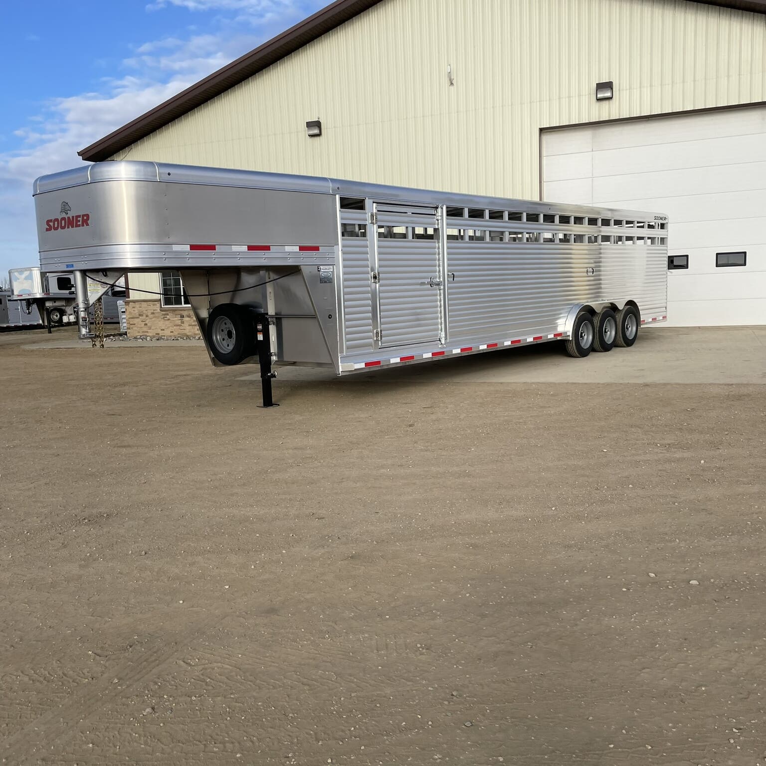 Trailer Photo 11