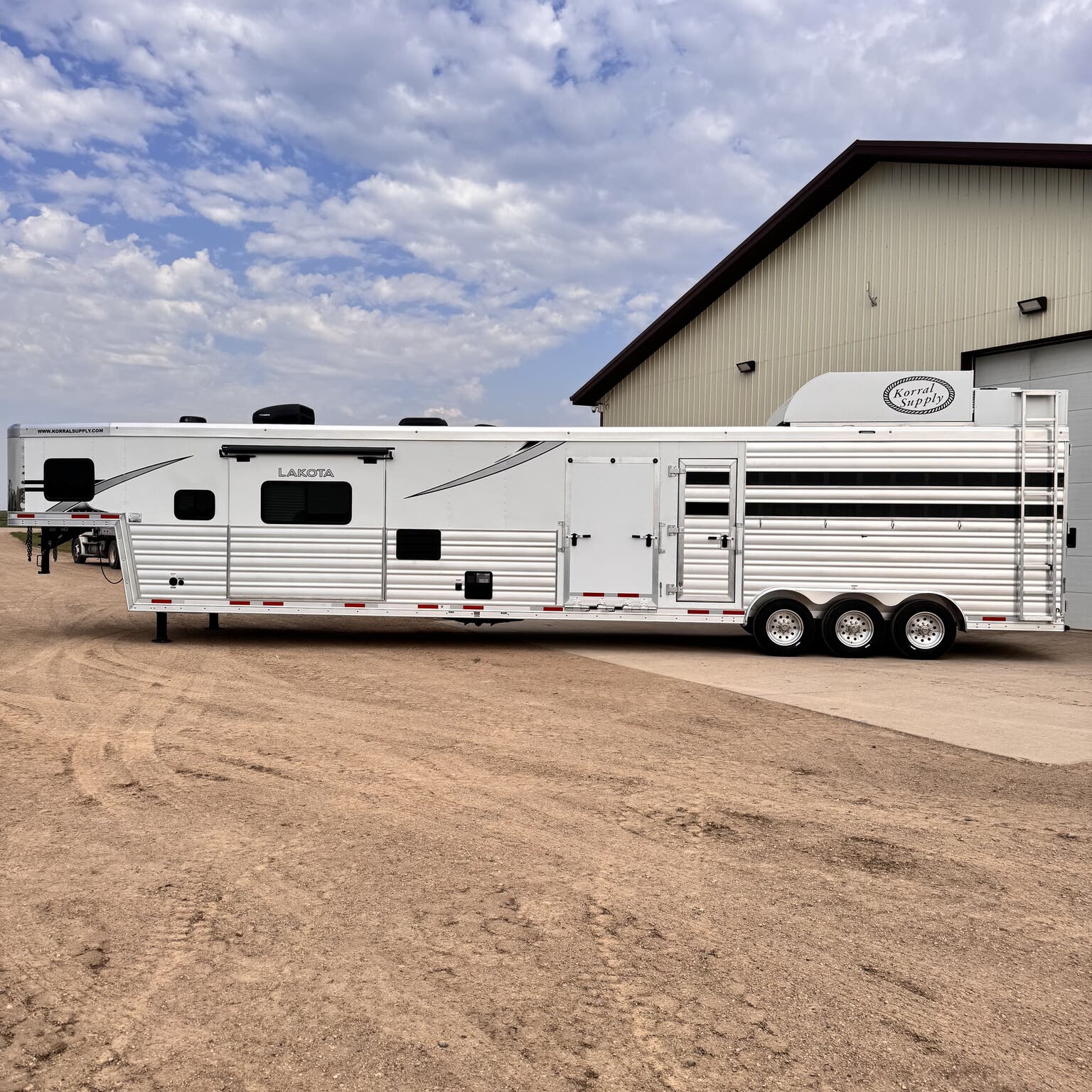 Trailer Photo 26