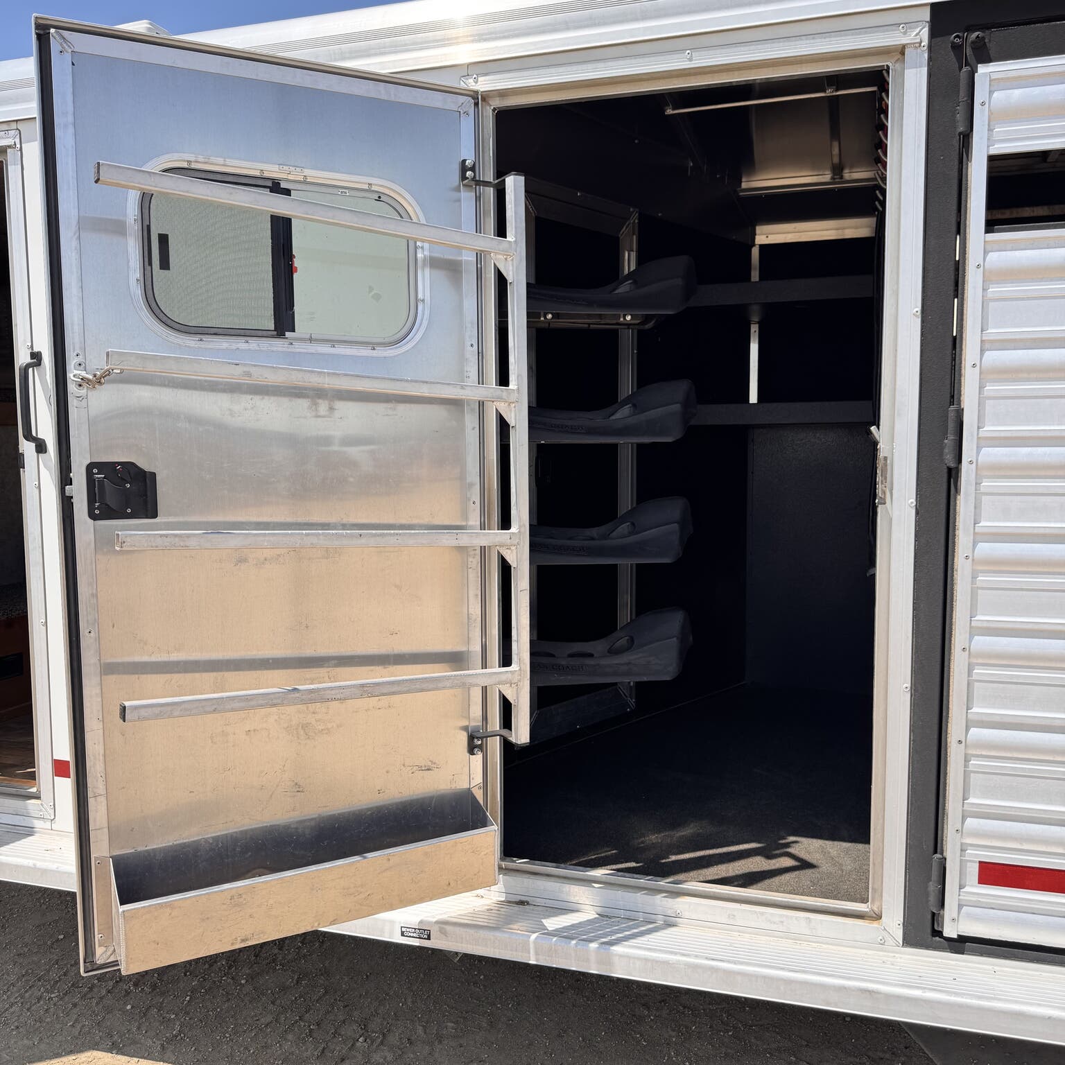 Trailer Photo 13
