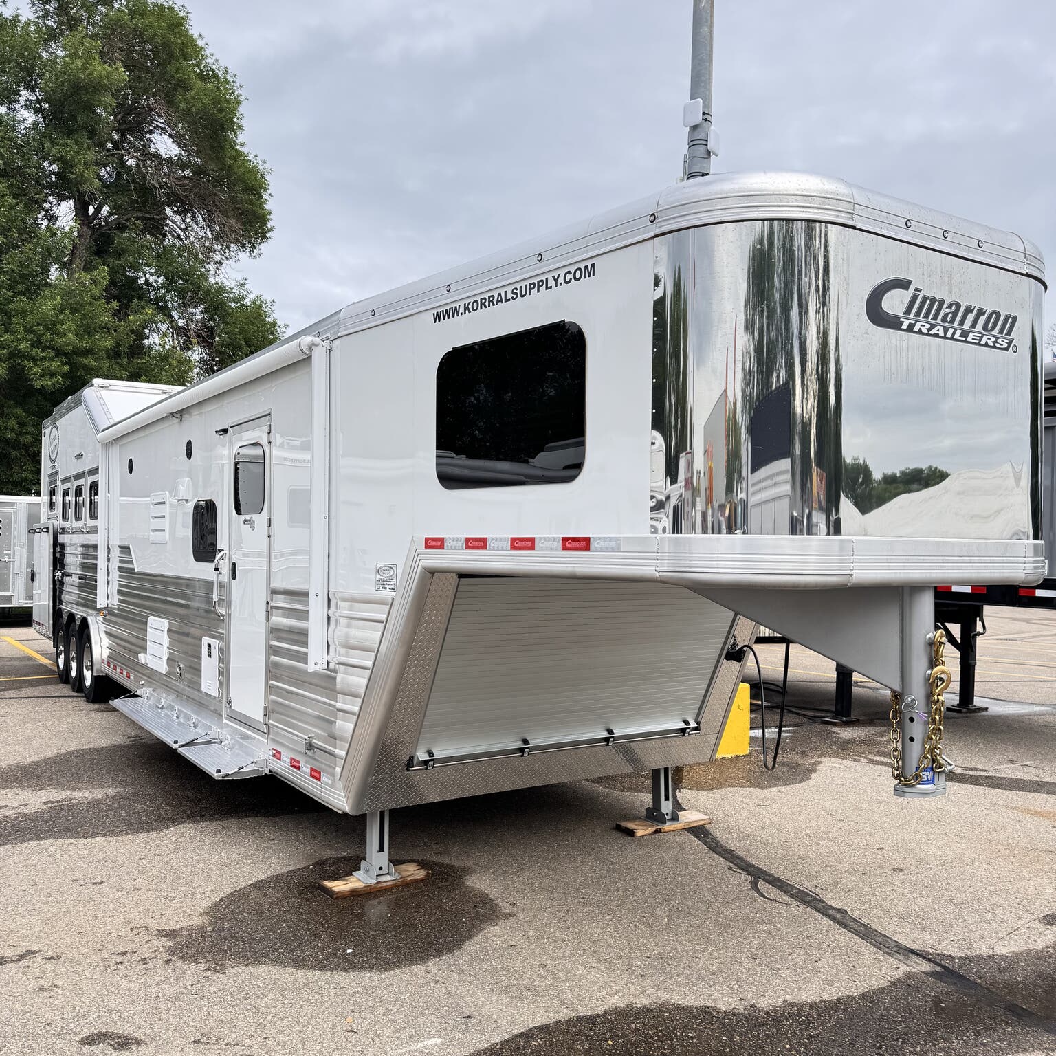 Trailer Photo 1