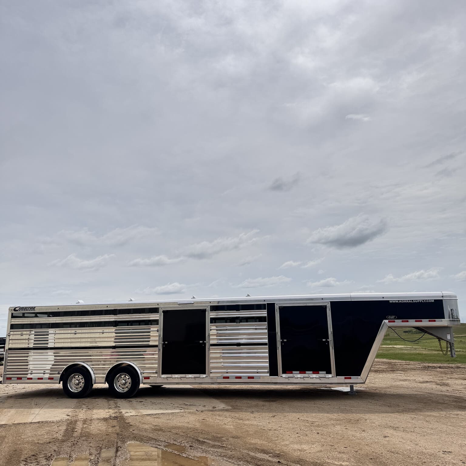 Trailer Photo 2