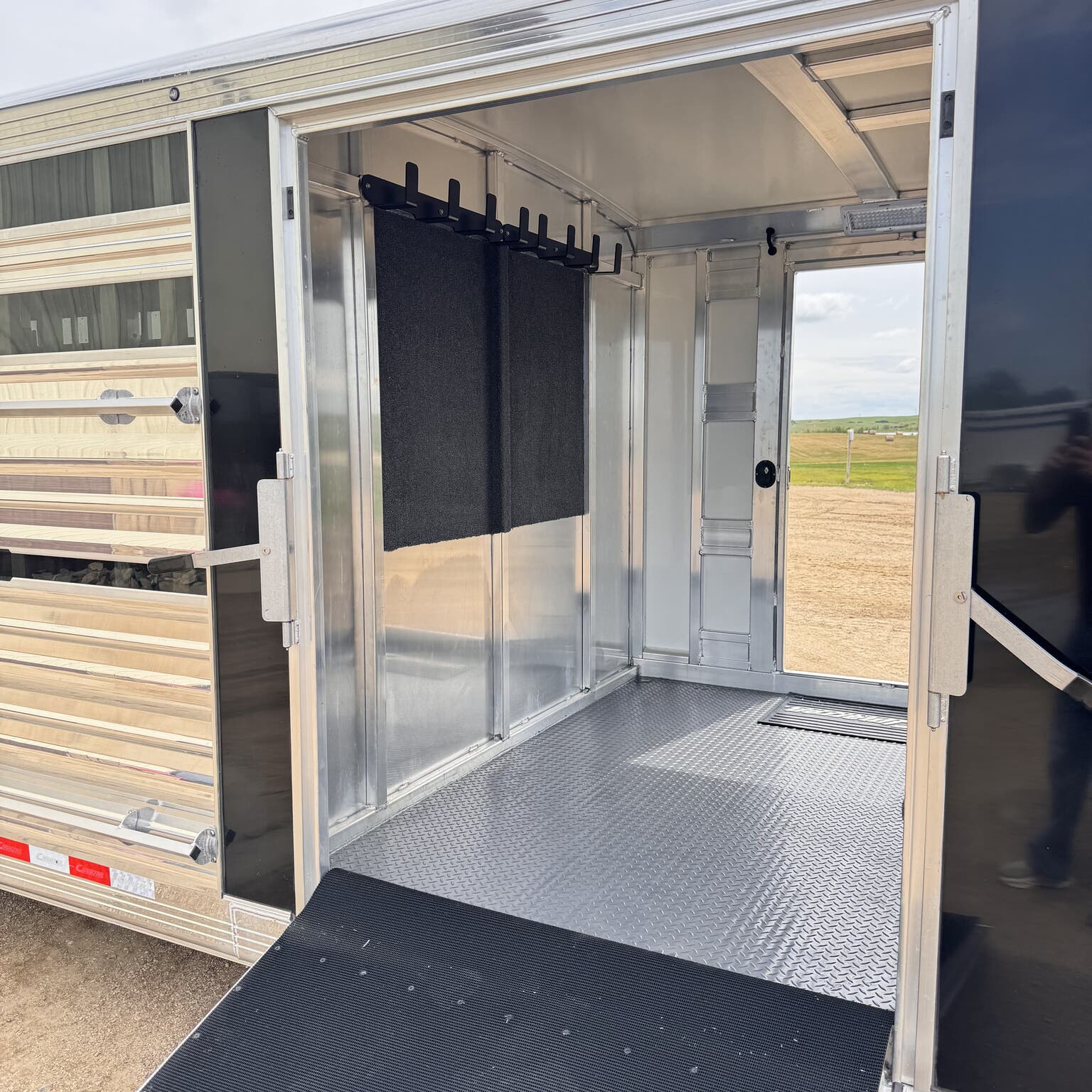 Trailer Photo 18