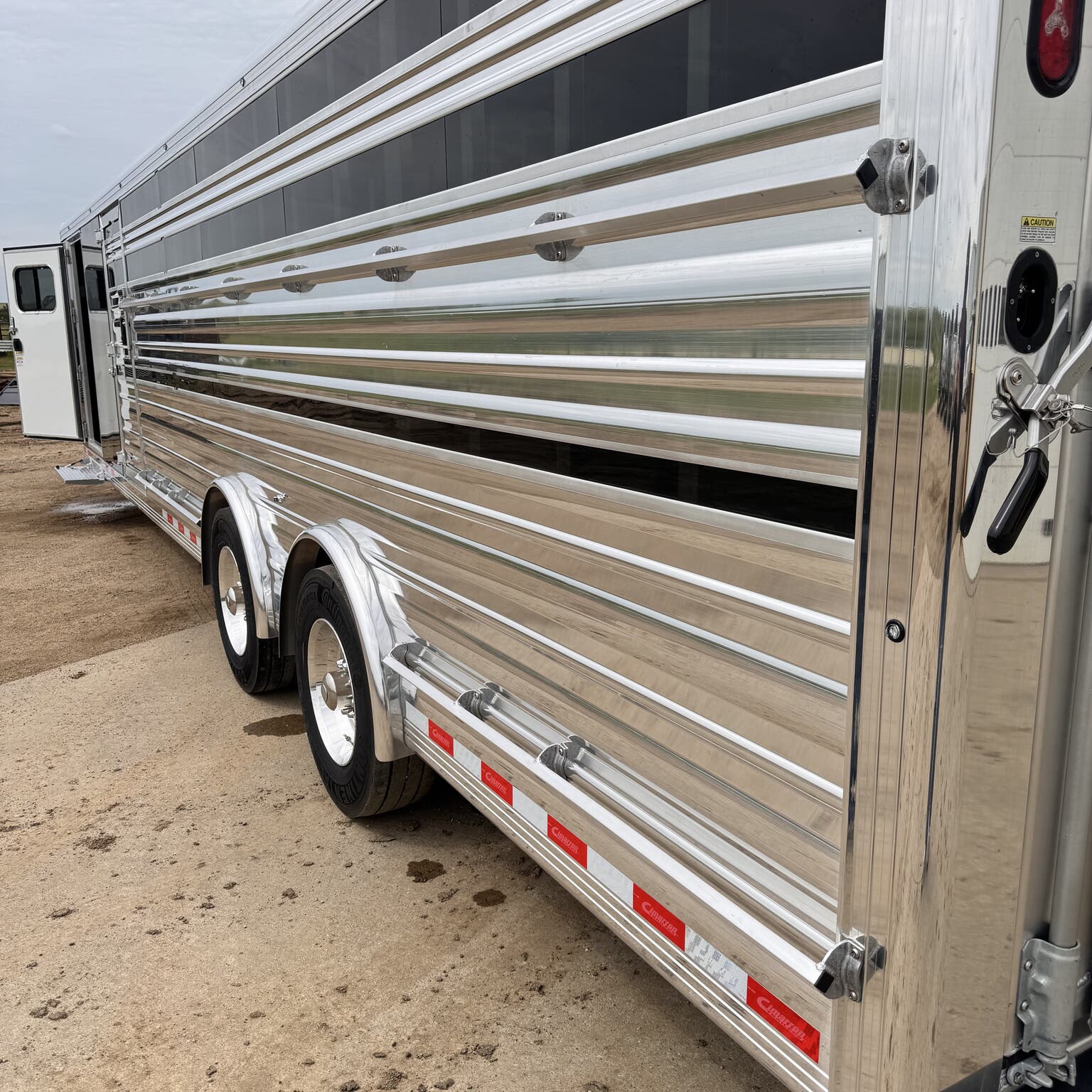 Trailer Photo 22