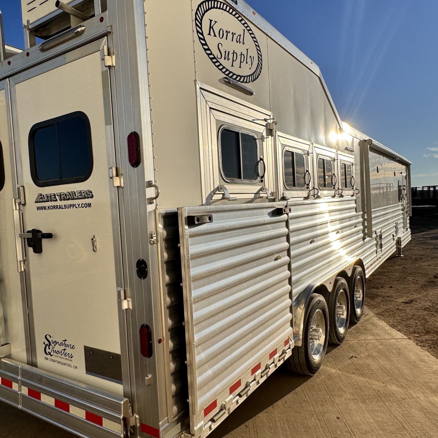 Trailer Photo 4