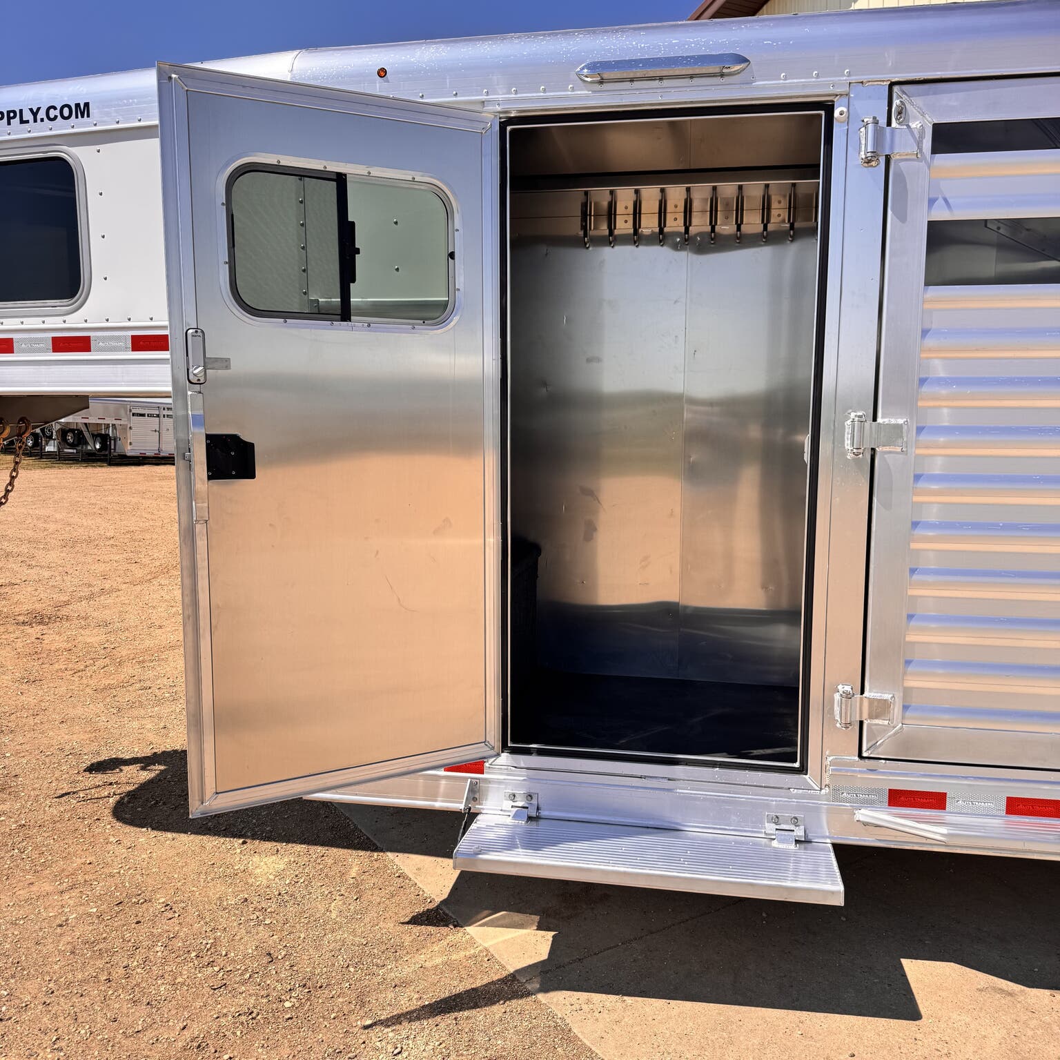 Trailer Photo 10