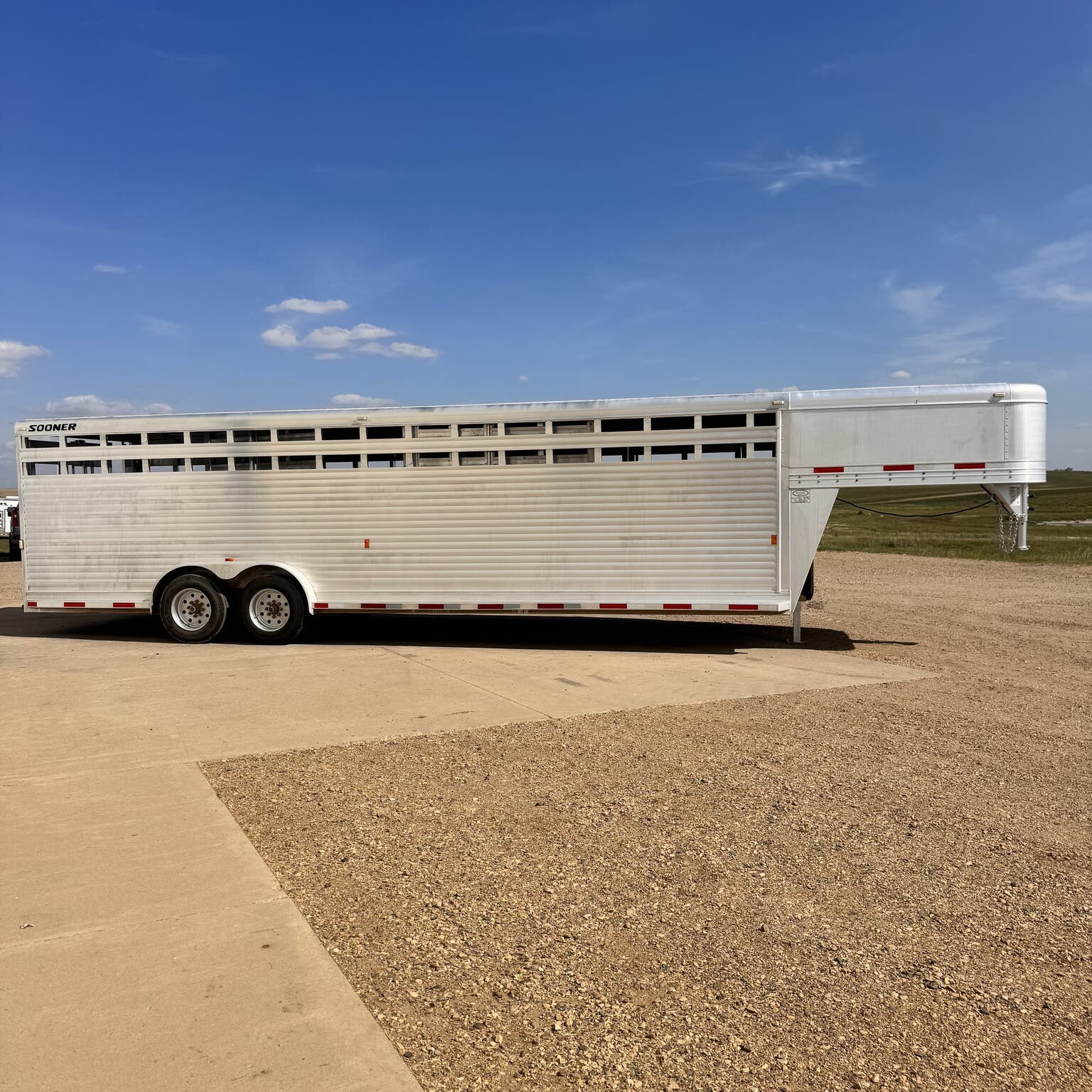 Trailer Photo 2