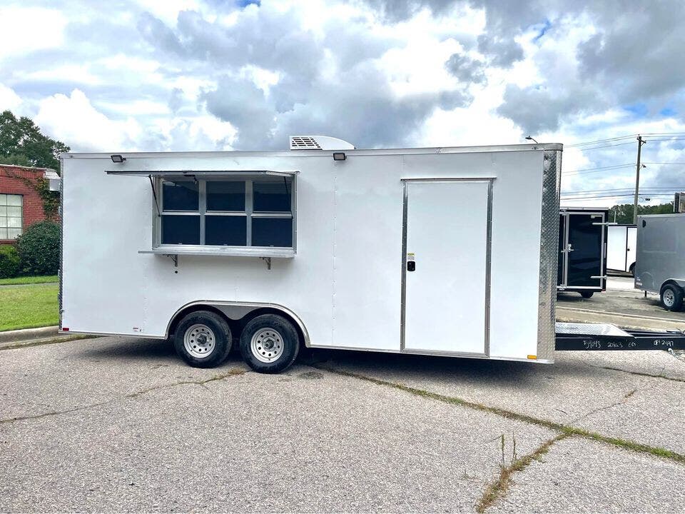 2025 Quality Cargo White 2025 Motorhome in Rocky Mount NC