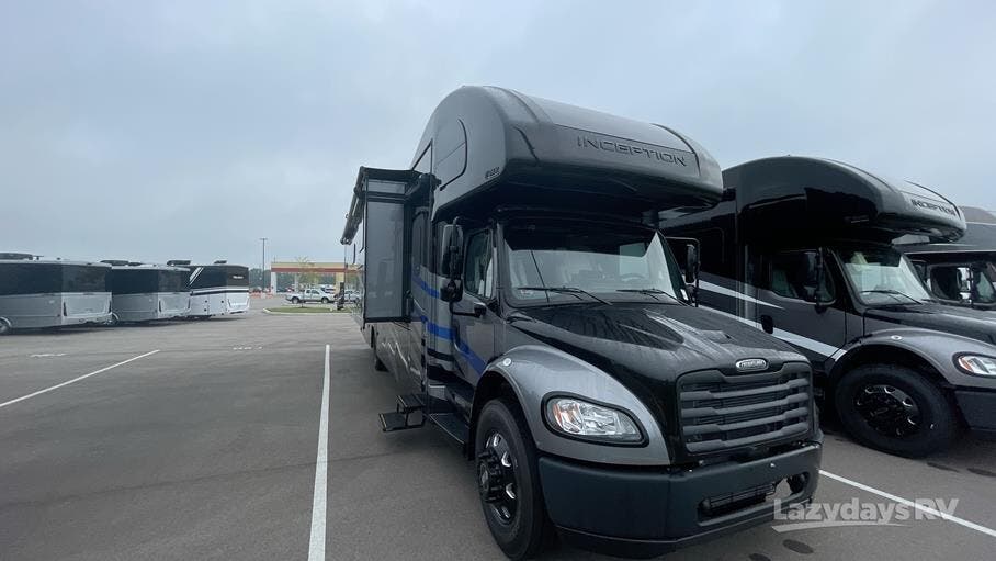 2025 Thor Motor Coach Inception 38DA for Sale in Wilmington, OH