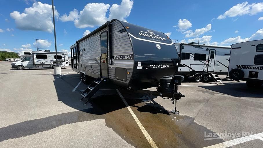 2025 Coachmen Catalina Legacy Edition 283EPIC for Sale in Wilmington, OH