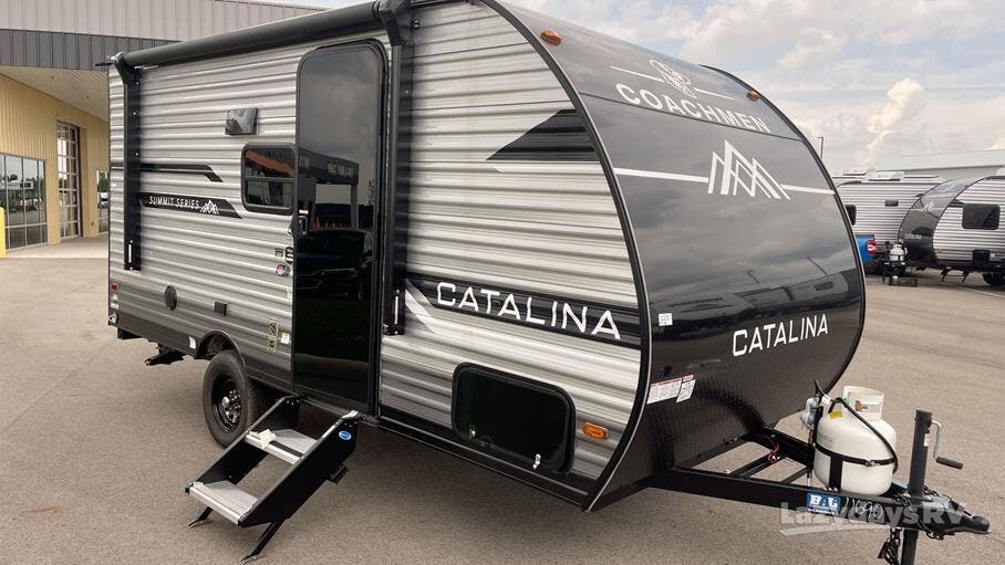 2025 Coachmen Catalina Summit Series 7 164BHX for Sale in Wilmington, OH