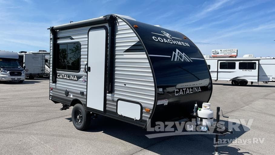 2025 Coachmen Catalina Summit Series 7 134RDX for Sale in Wilmington, OH