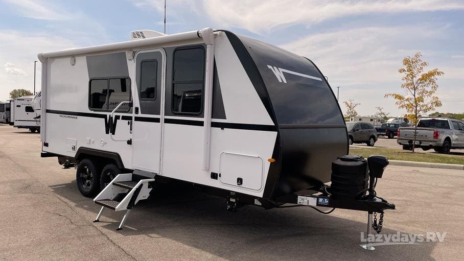2026 Winnebago Micro Minnie 2108DS for Sale in Wilmington, OH