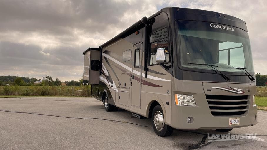 2016 Coachmen Mirada 31FW for Sale in Wilmington, OH