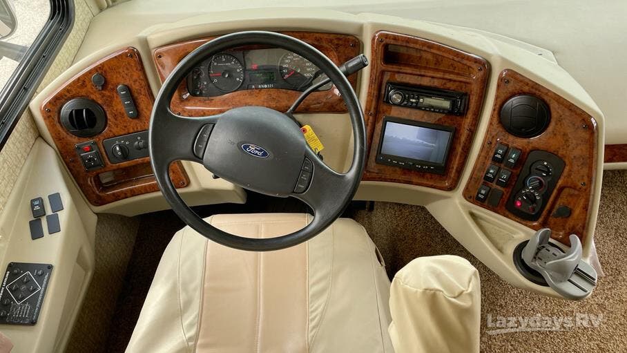 2016 Coachmen Mirada 31FW for Sale