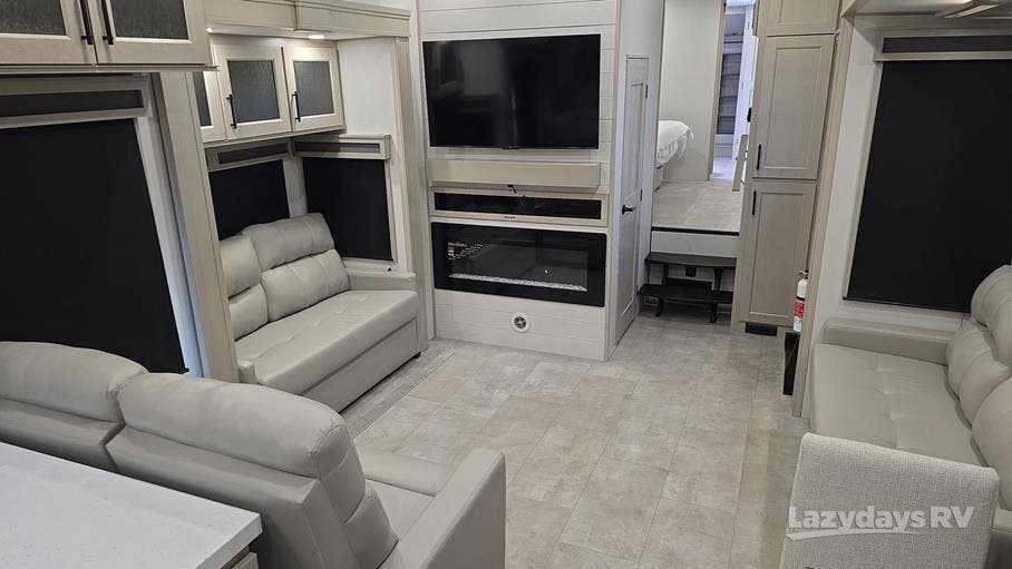 New 2025 Grand Design Solitude 417KB for sale in St George, UT
