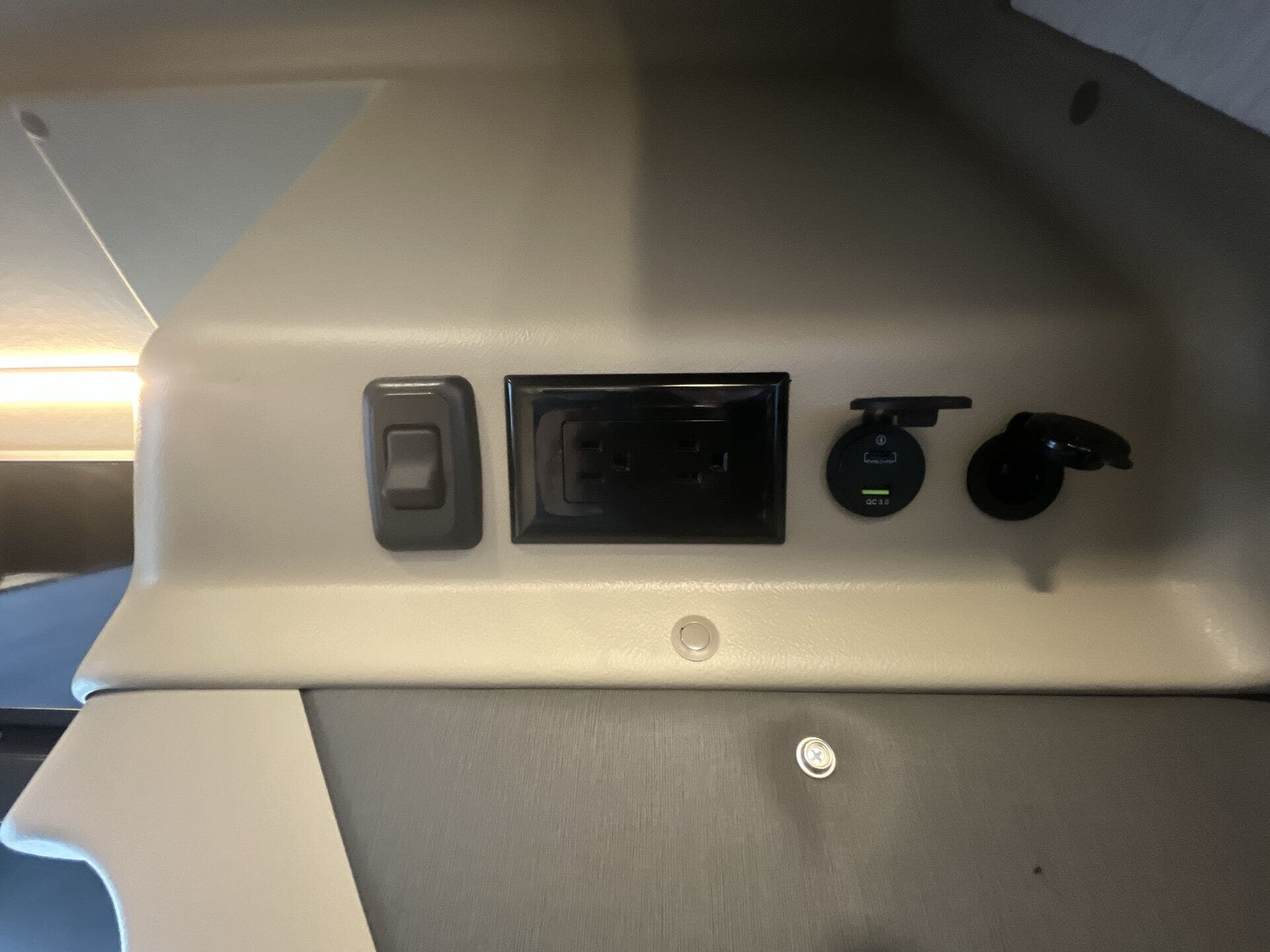 EKKO Sprinter/23B/2026 image-12