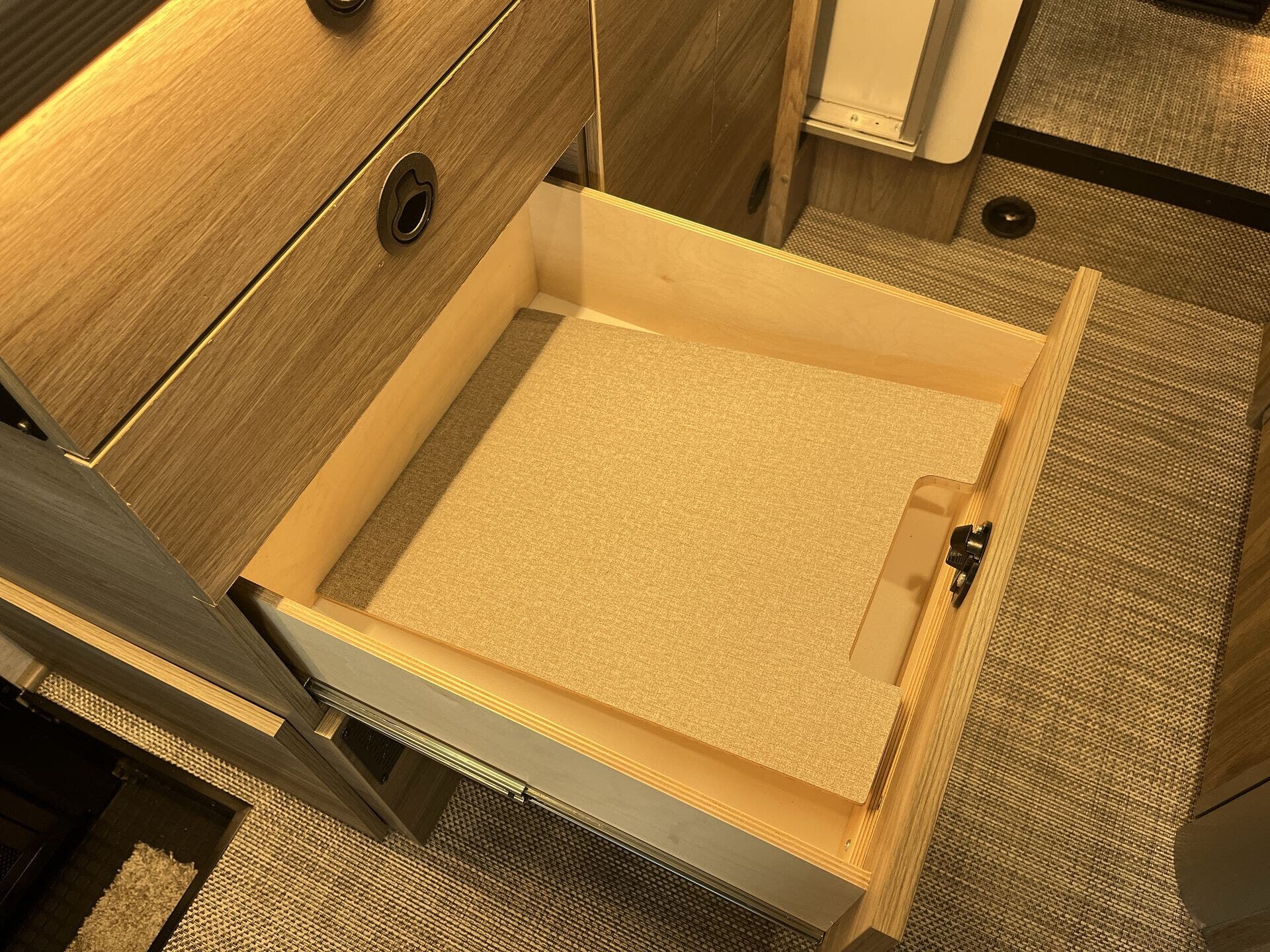 EKKO Sprinter/23B/2026 image-23