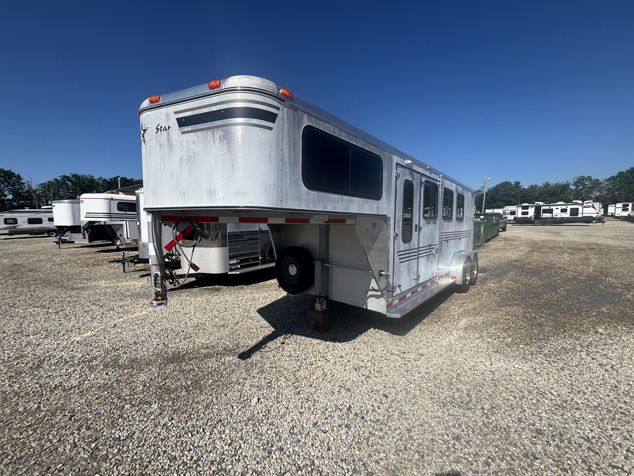 Trailer Photo 3