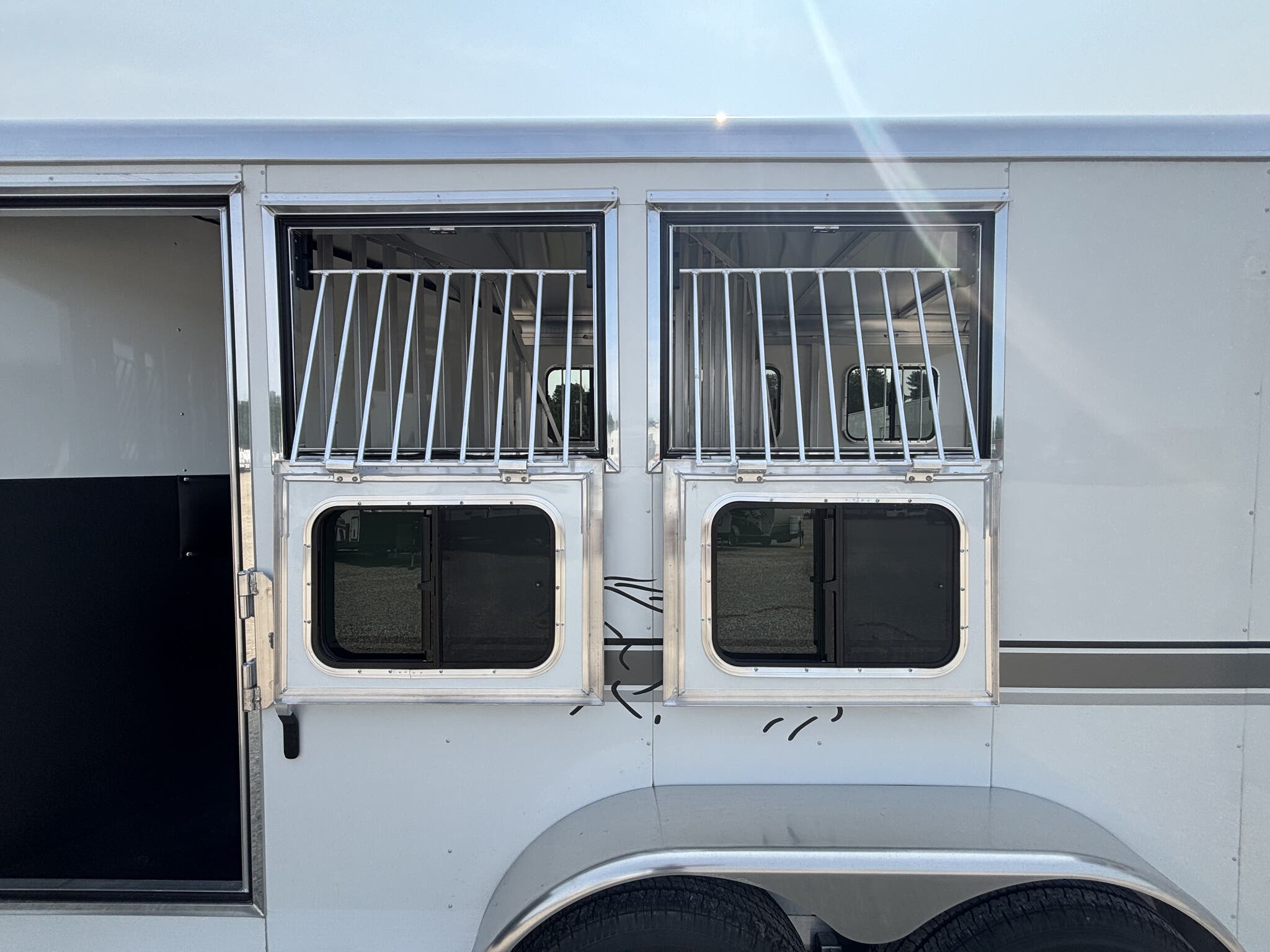 Trailer Photo 18
