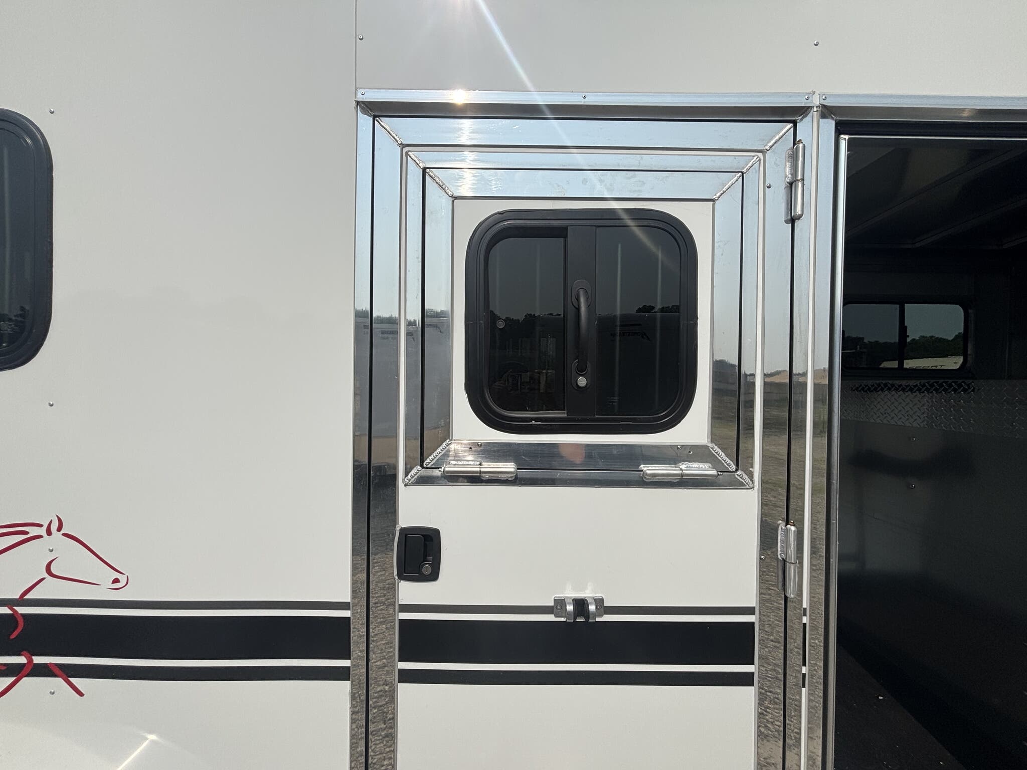 Trailer Photo 7