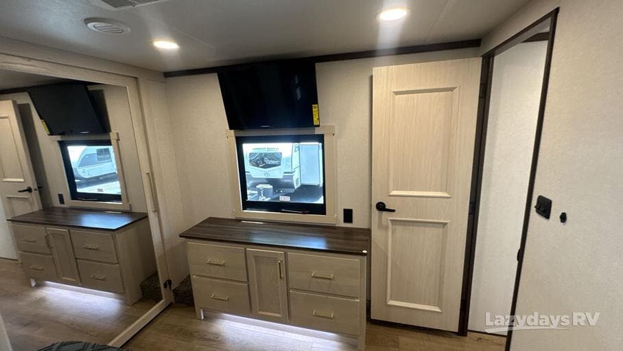 New 2026 Forest River Cedar Creek Experience 39RKB for sale in Seffner, FL