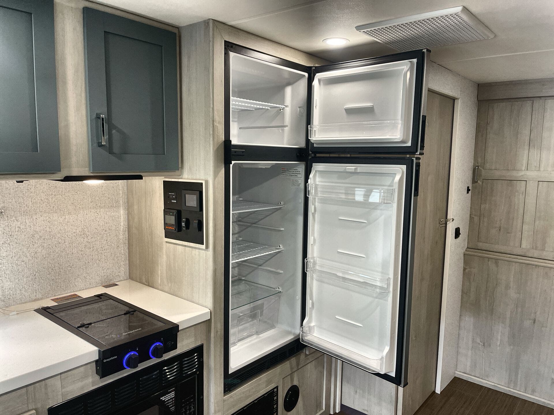New 2026 Winnebago Sunflyer 28MB for sale in Kerrville, TX