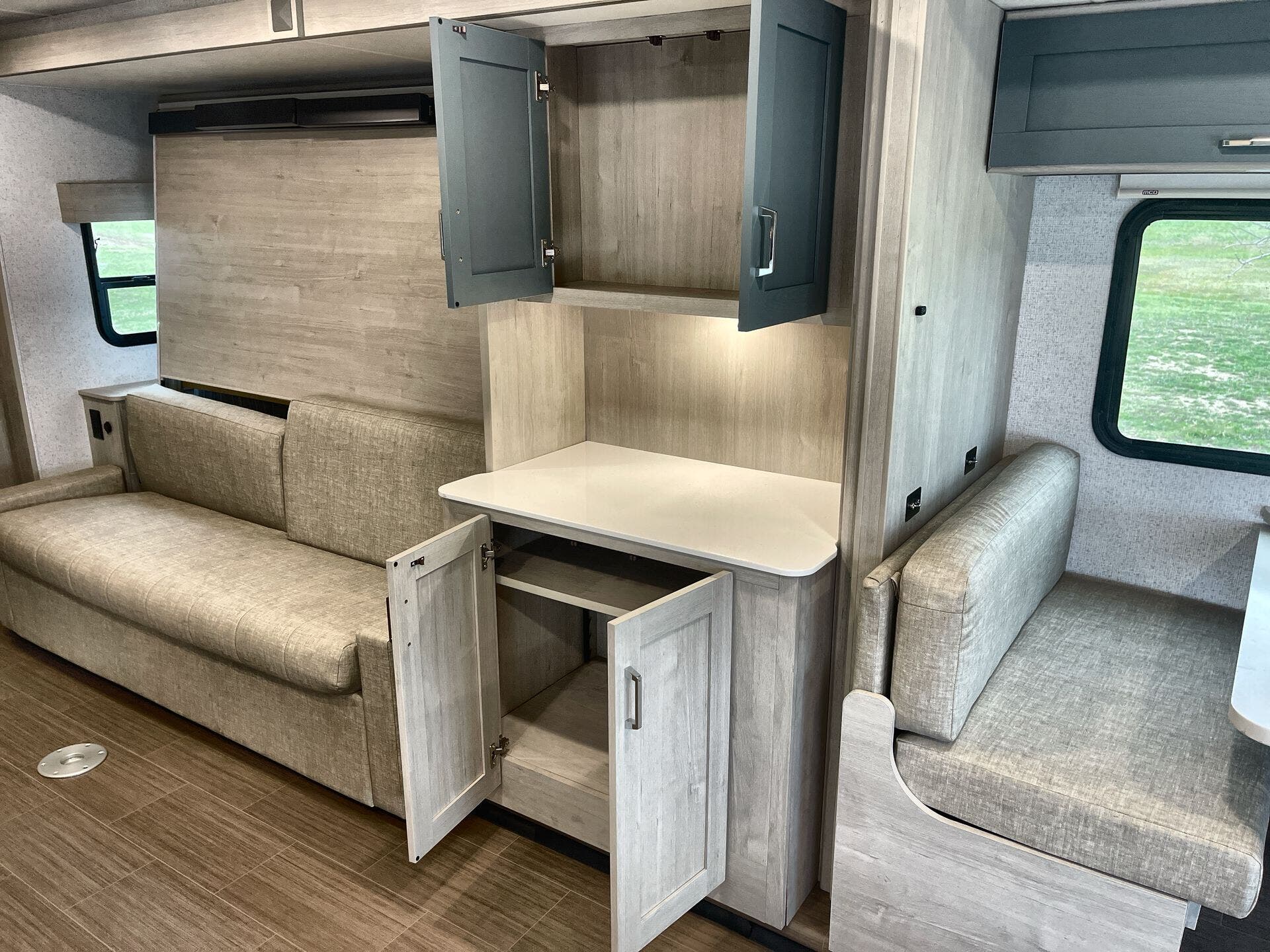 New 2026 Winnebago Sunflyer 28MB for sale in Kerrville, TX
