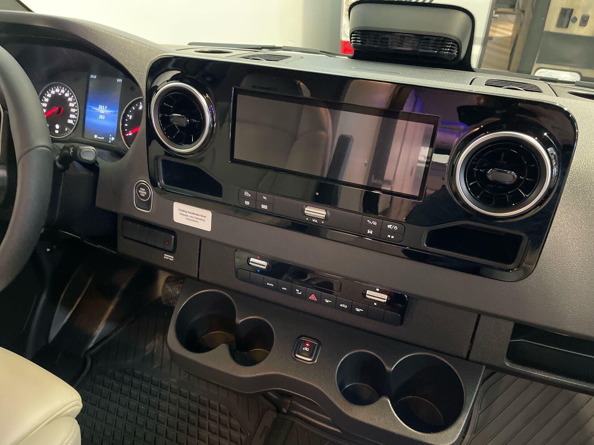2027 Strada-ion