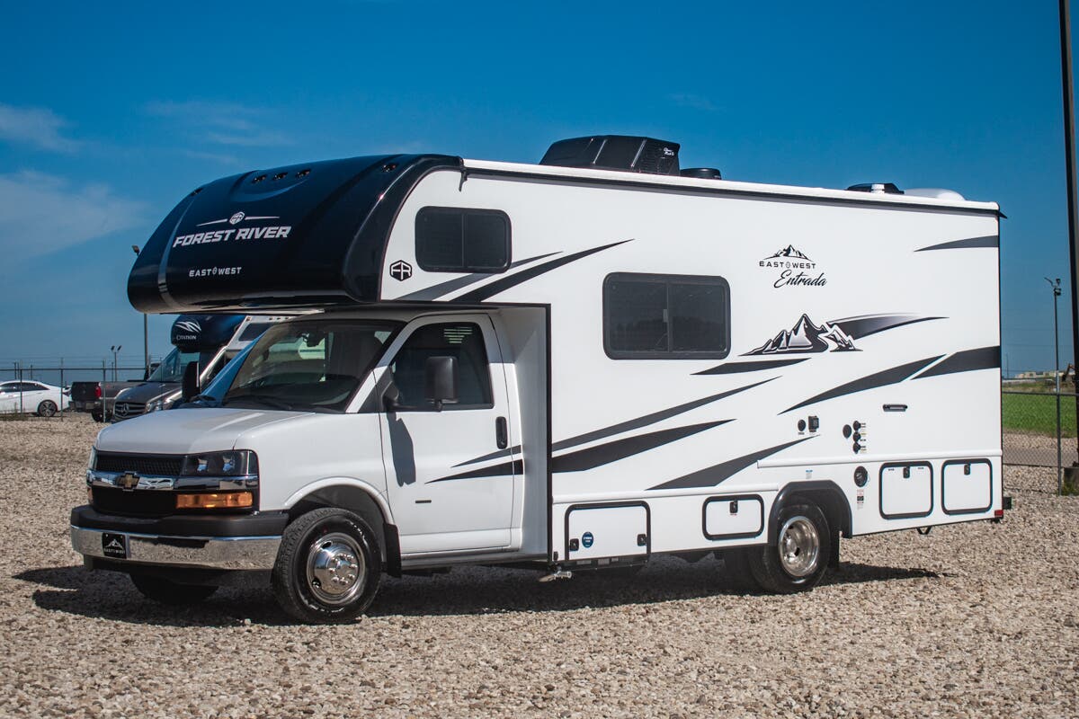 New 2026 EAST TO WEST Entrada 210NSC Motor Home Class C at Blue Compass ...