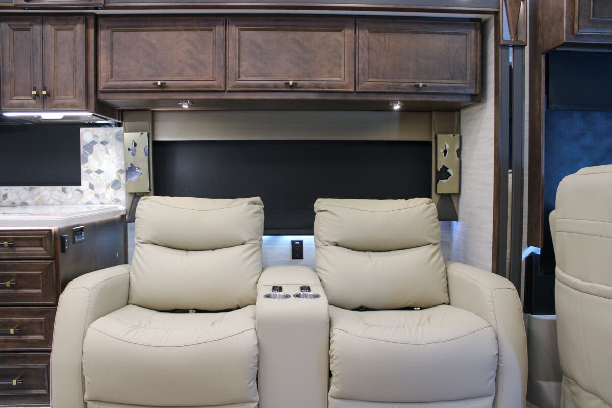 2026 Tiffin Motorhomes Allegro Bus 40 IP for Sale