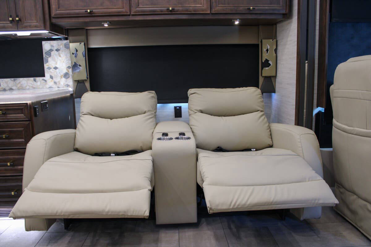 2026 Tiffin Motorhomes Allegro Bus 40 IP for Sale