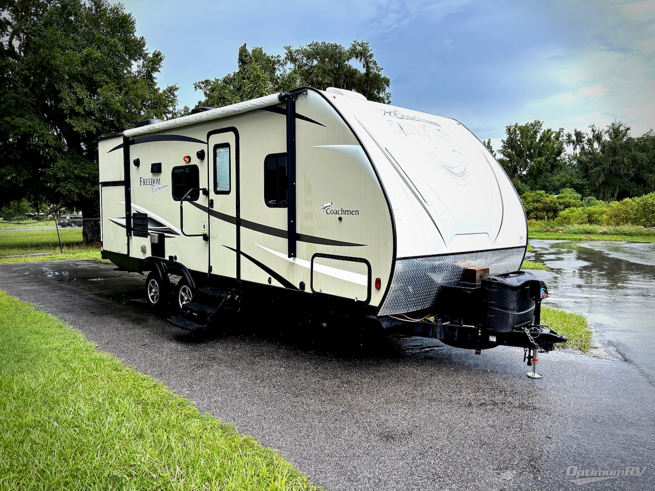 2017 Coachmen Freedom Express