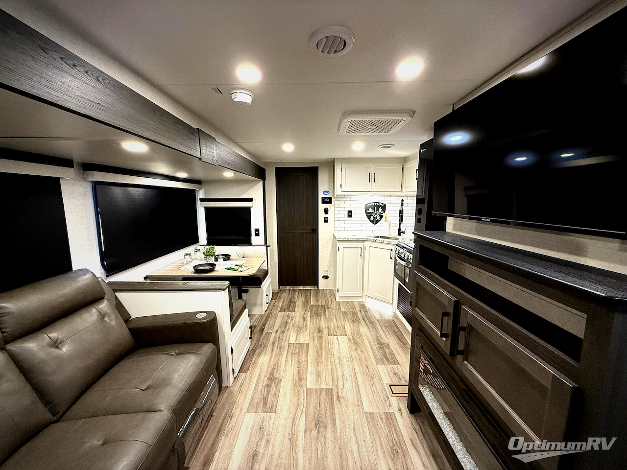 2026 Venture RV Stratus