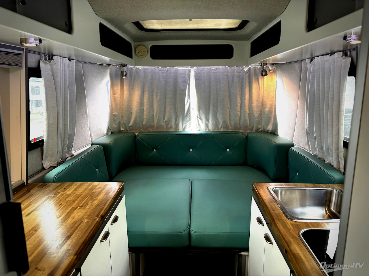 2019 Airstream Nest