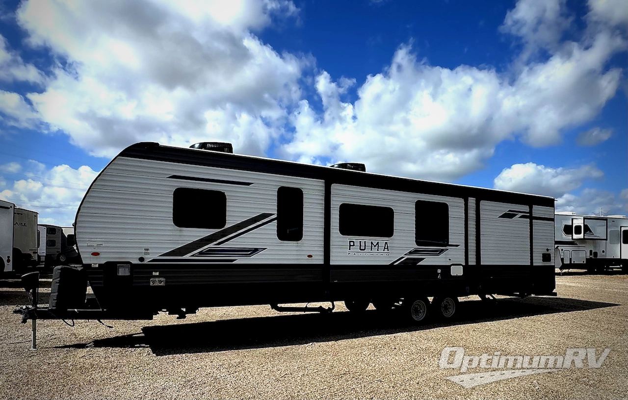2023 Palomino Puma — front three-quarter view