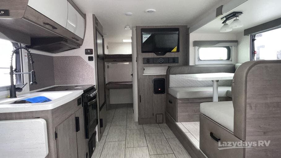 New 2024 Lance Travel Trailer 2185 for sale in Fort Pierce, FL
